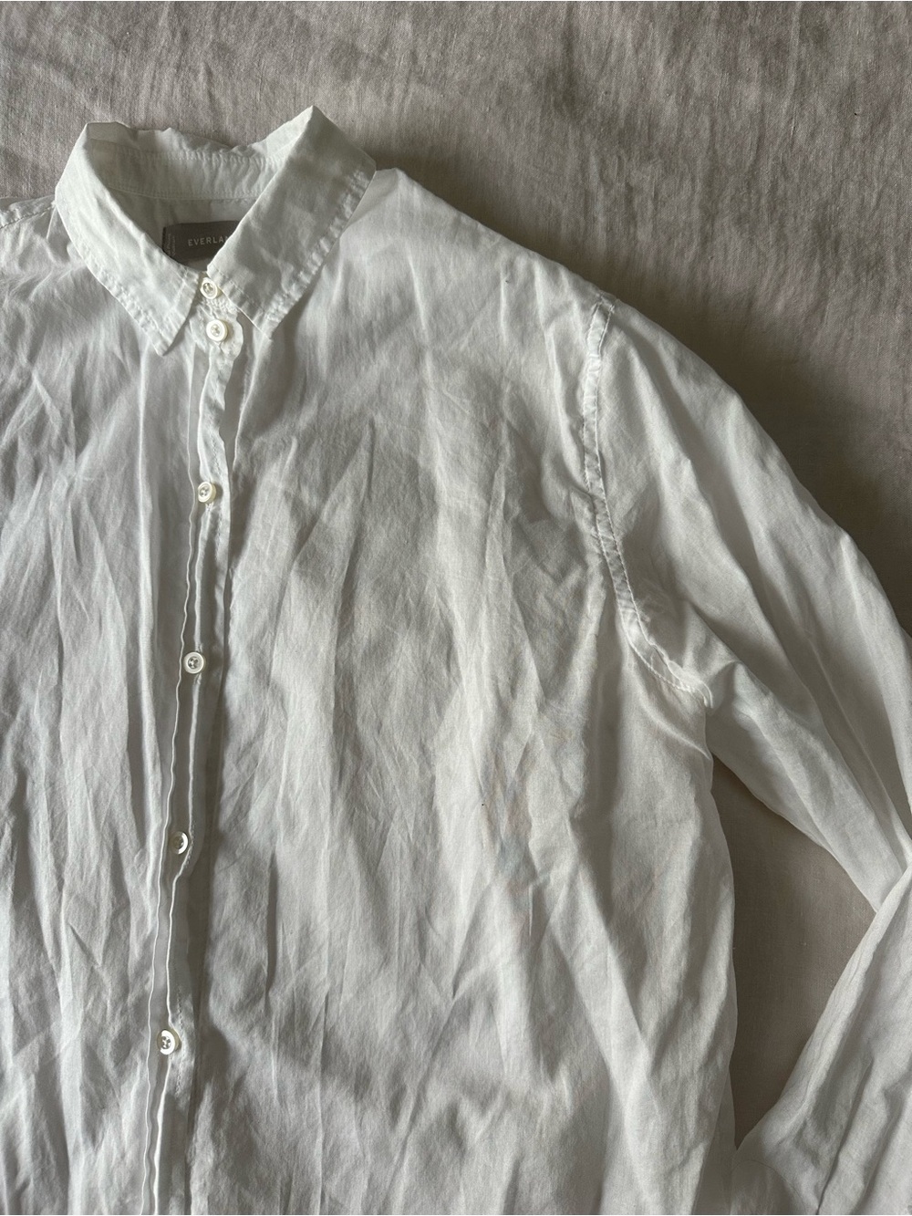 Everlane Classic Women’s White Button-Down